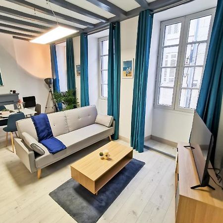 Appartement Ma Douce Charente - Superbe T3 Design Et Fonctionnel - Hyper Centre A Saintes Exterior foto