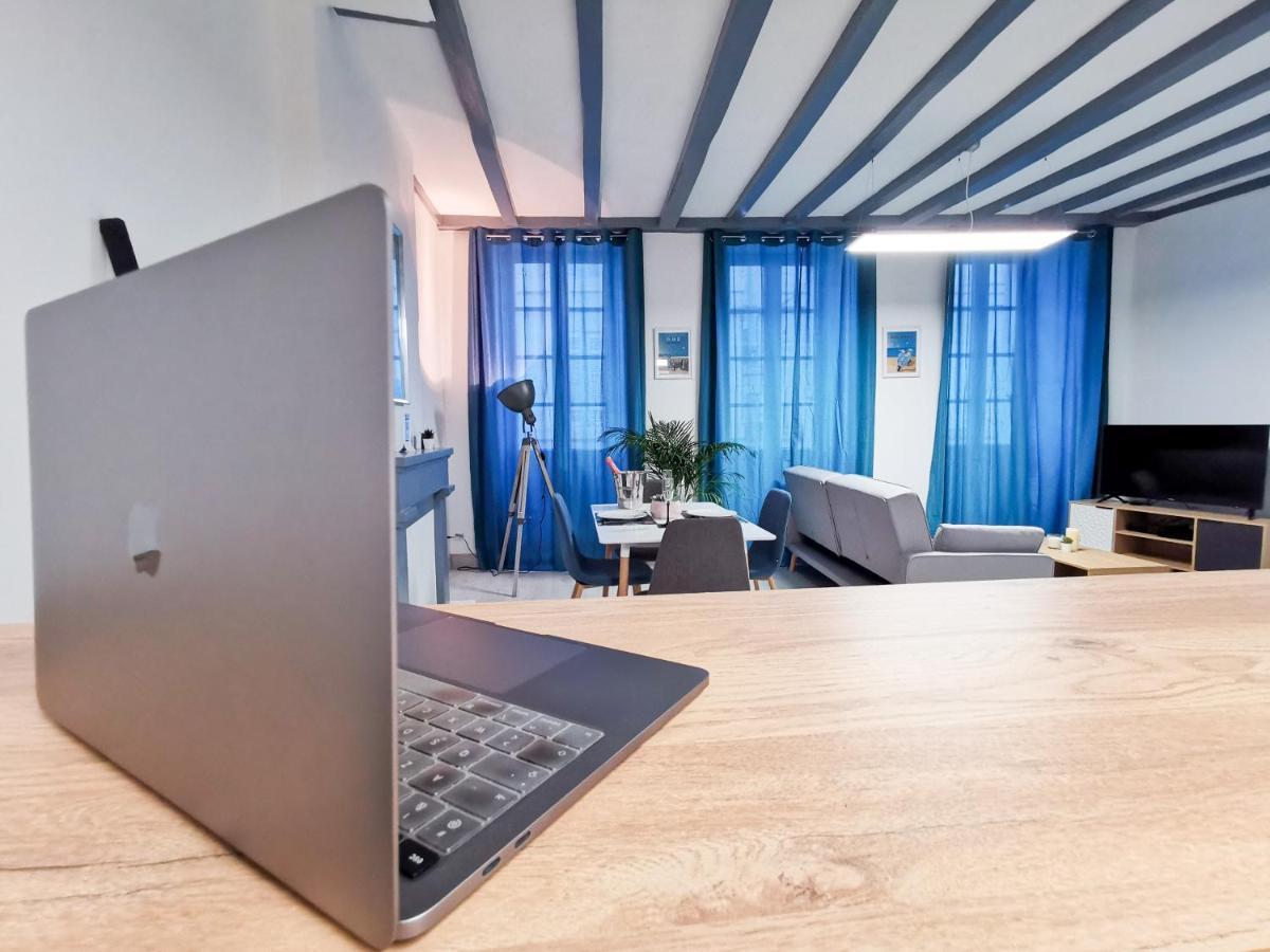 Appartement Ma Douce Charente - Superbe T3 Design Et Fonctionnel - Hyper Centre A Saintes Exterior foto