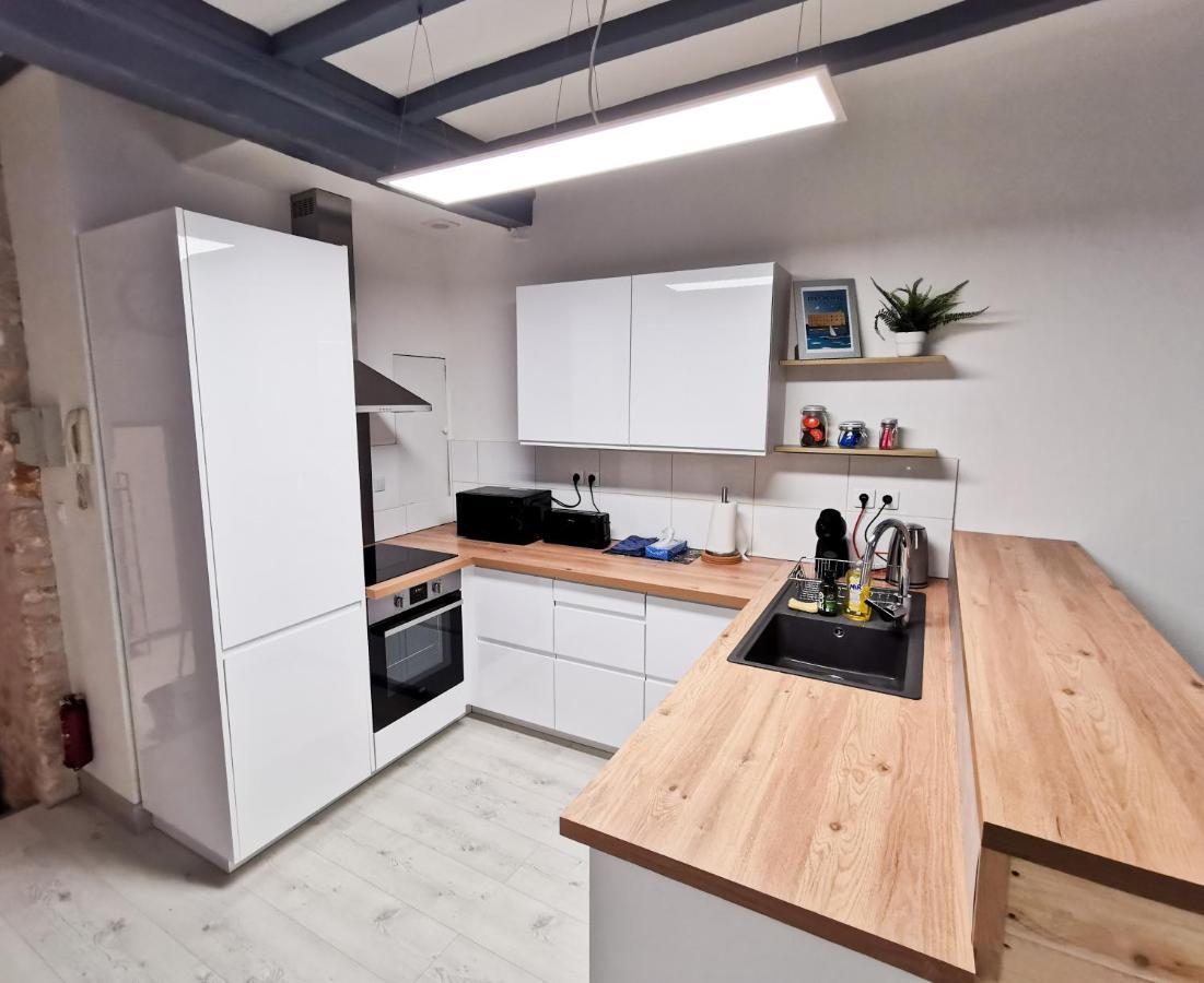 Appartement Ma Douce Charente - Superbe T3 Design Et Fonctionnel - Hyper Centre A Saintes Exterior foto